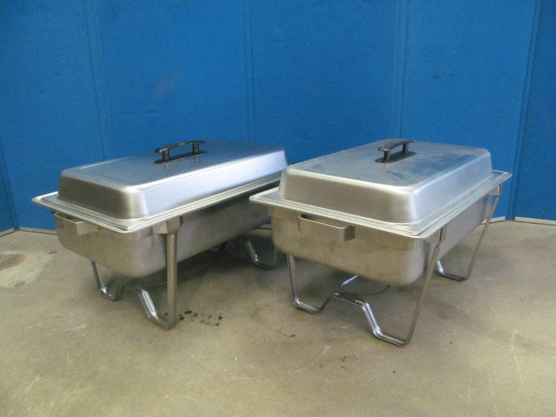 lot 191 image: Buffet Servers