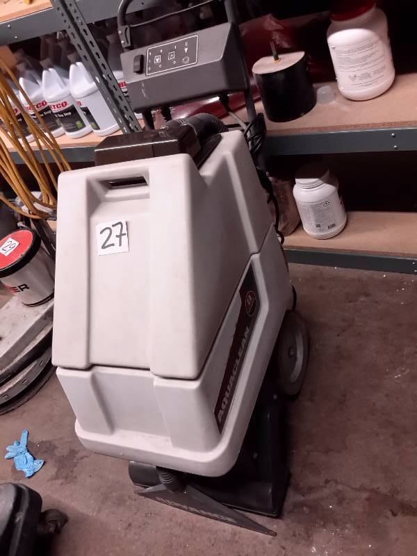 lot 27 image: ADVANCE, Model 264001, AQUA CLEAN Extractor