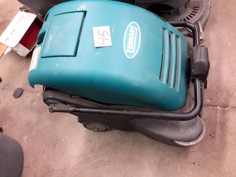 lot 45 image: TENNANT, 3610 Floor Scrubber.  Needs to be charged, so untested, but suppose to work fine.