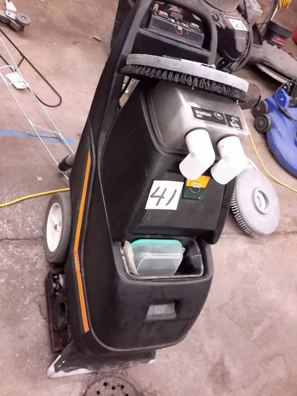 lot 41 image: NSS Model Stallion 8SC  Carpet Extractor.  Built in Battery.