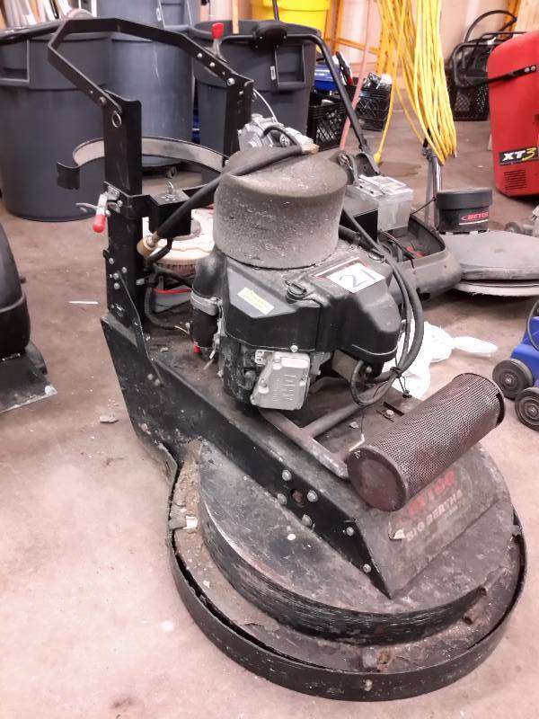 lot 21 image: BETCO, BIG BERTHA STRIPPER,  XSM 30.. 257 Hours.. Propane Operated. (EXCELLENT SHAPE).