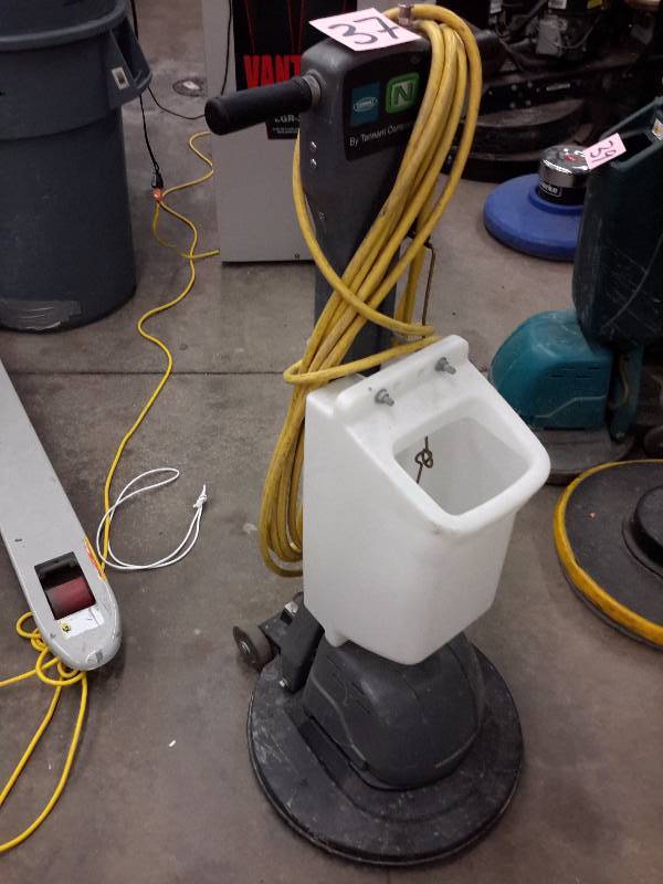 lot 37 image: TennantNobles  Model FM-20-SS Polisher