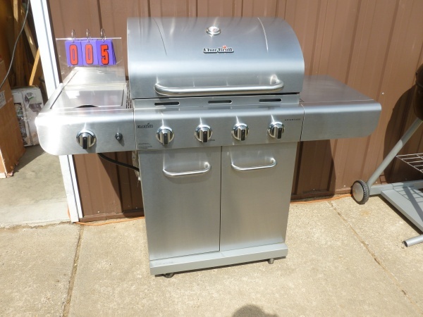 SnS Auctions # 218 Grills & Thrills
