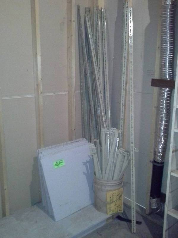 lot 164 image: Metal Shelving Unit