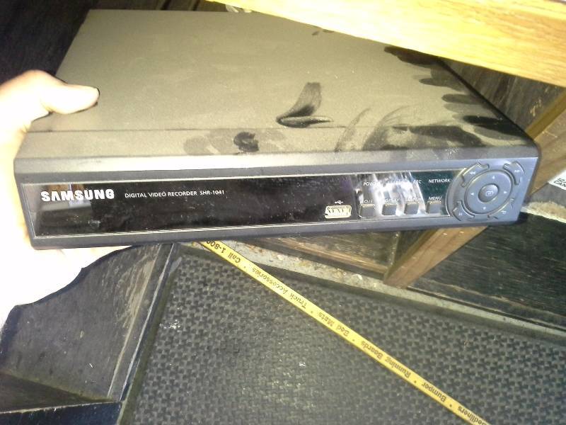 lot 312 image: 4 Channel DVR Security System