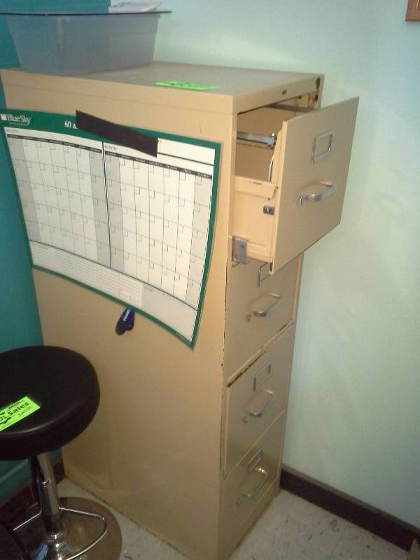 lot 317 image: File Cabinet