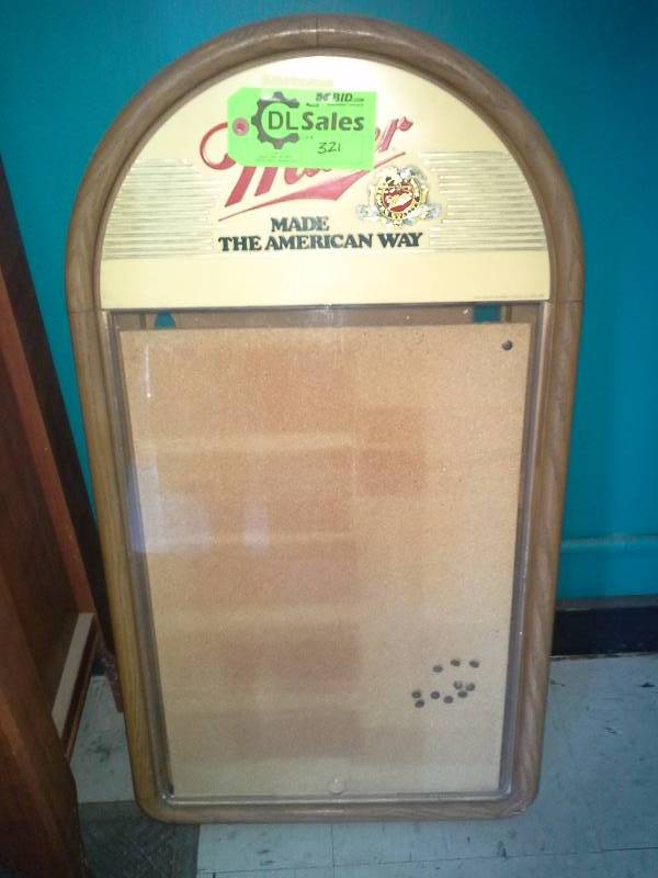 lot 321 image: Miller Beer Sign and Peg Board
