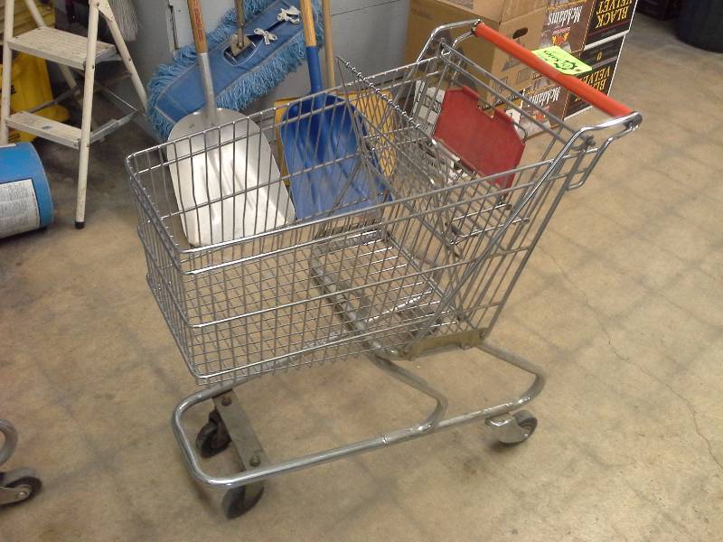 lot 328 image: Shopping Carts(2)