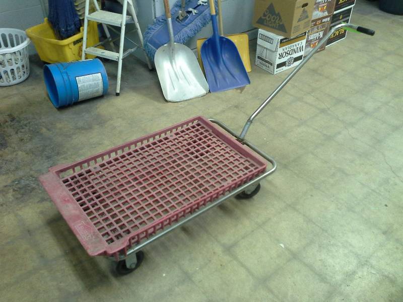 lot 329 image: 4 Wheel Pull Cart