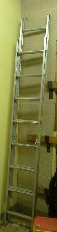lot 331 image: Extension Ladder