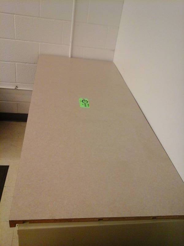 lot 107 image: Counter Top