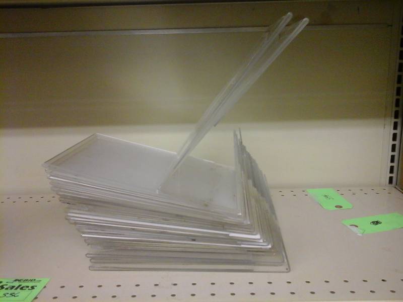 lot 344 image: Slanted Sign Holder