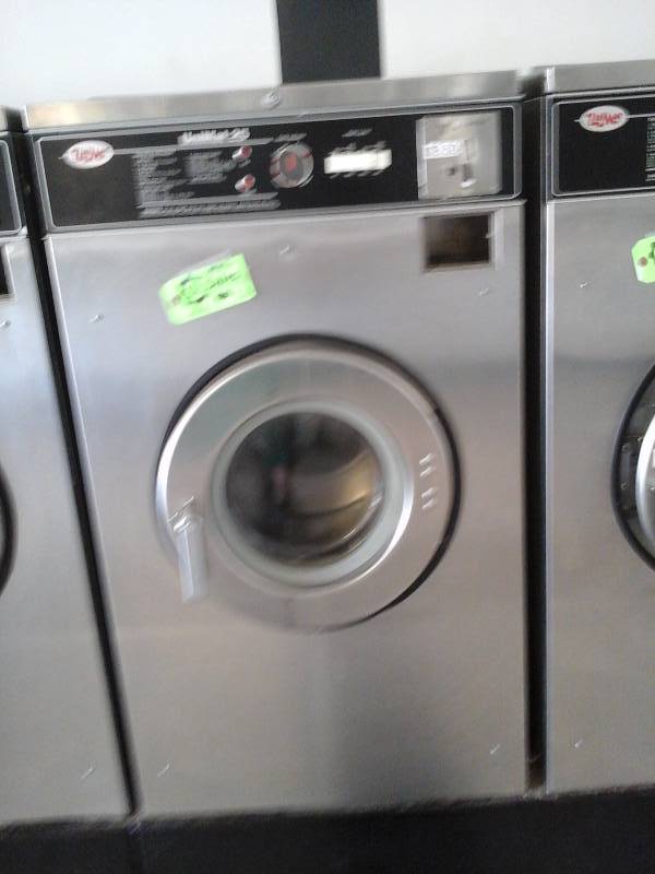 lot 372 image: Commercial Washer(Double Load)
