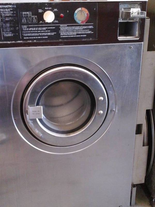 lot 60 image: Commercial Washer(Triple Load)