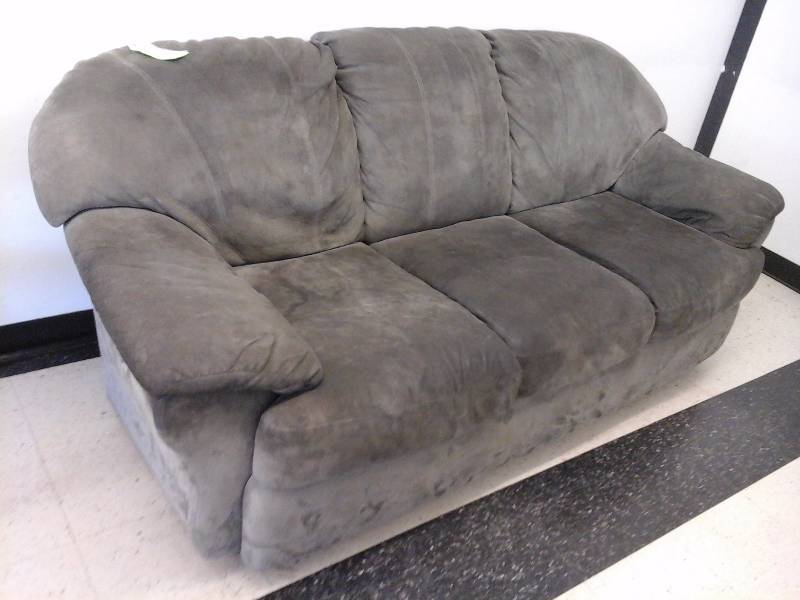 lot 69 image: Couch