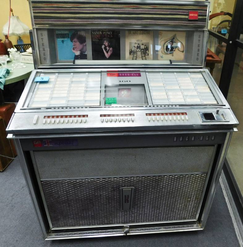 ROCK OLA 1970s working juke box