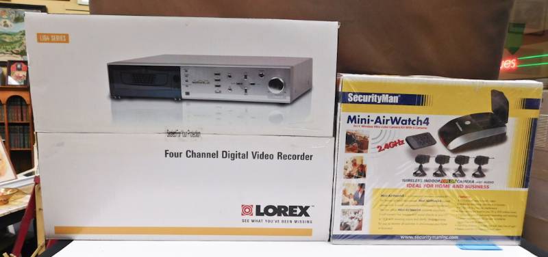 LOREX 4 ch video recorder Security man cameras