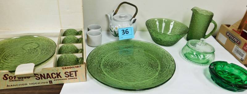 large lot of green glass, soreno snack set