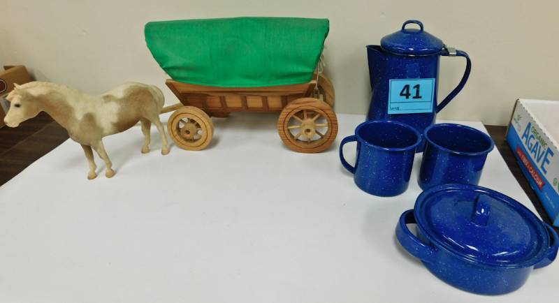 blue enamelware, stagecoach and horse