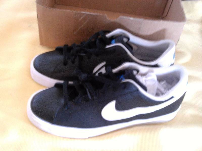 LEATHER NIKIS