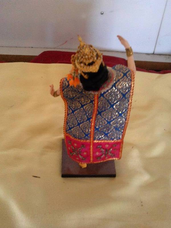VINTAGE BANKOK DANCER DOLL