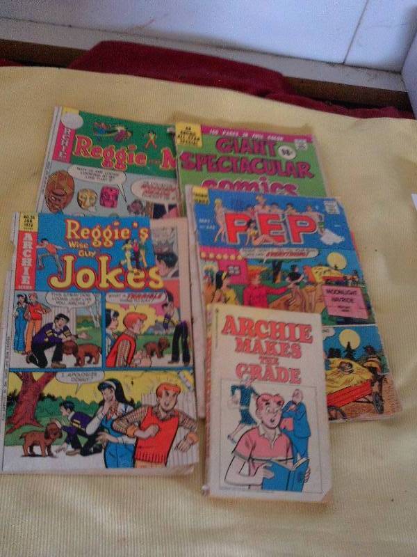 1975 S ARCHIE COMIC BOOKS