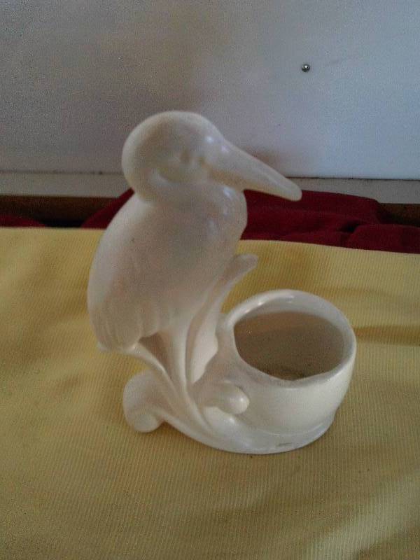 VINTAGE PELICAN PLANTER