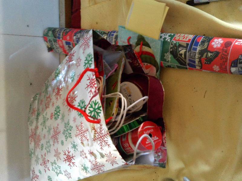 WRAPPING SUPPLIES AND RIBBON