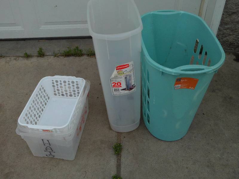 TOTES AND BASKETS