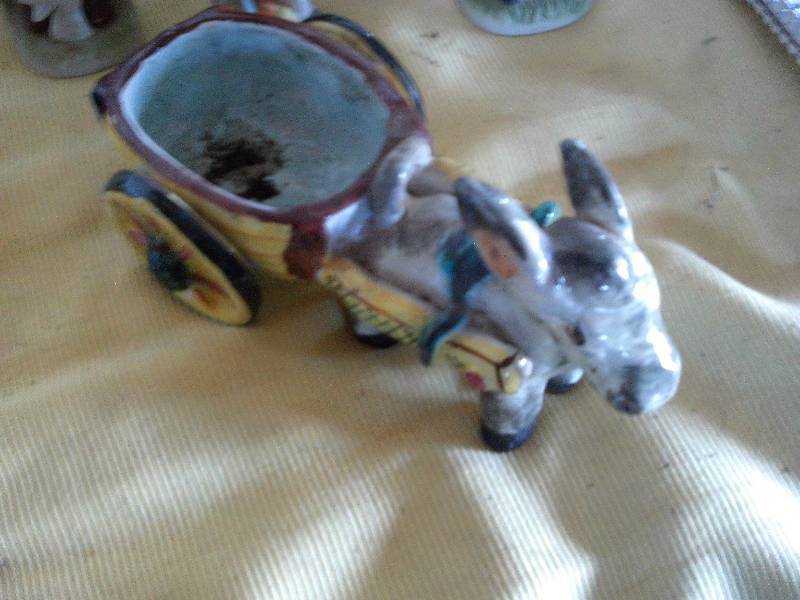 VINTAGE KNICK KNACKS