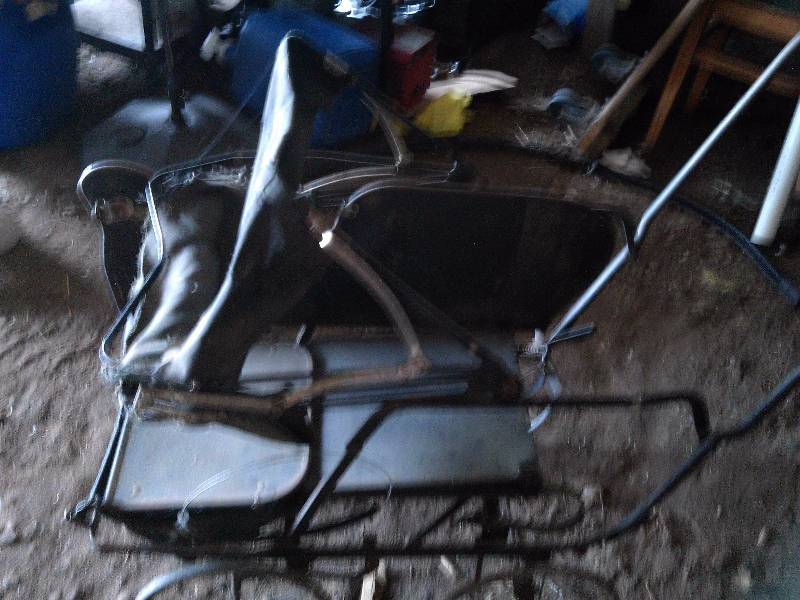 ANTIQUE BABY BUGGY