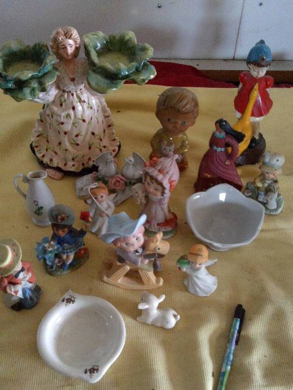 VINTAGE FIGURENES