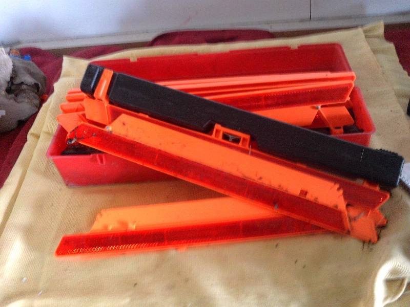 TRIANGLE ROAD SIDE FLARE KIT