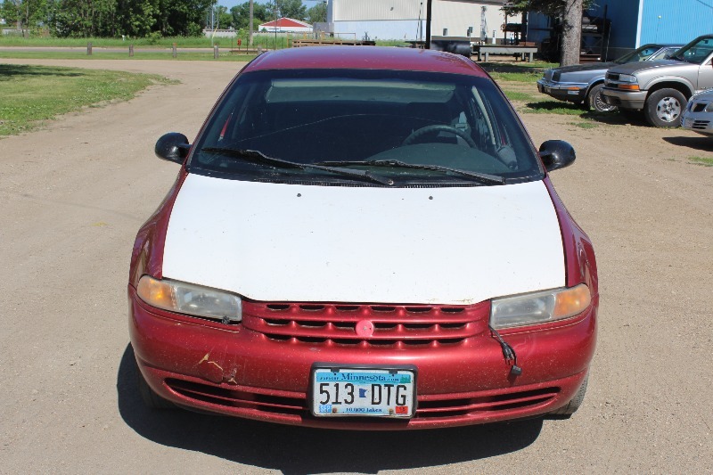 lot 867 image: 2000 Plymouth Breeze