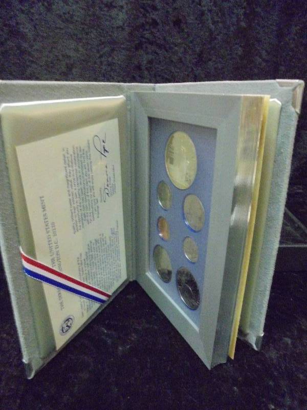 1986 US Mint Prestige Set in Gray Velvet Display