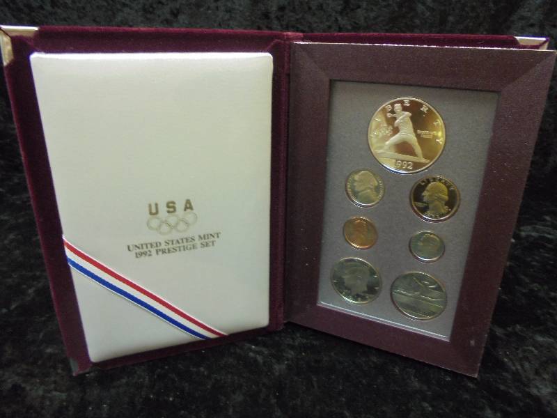 1992 US Mint Prestige Set in Red Velvet Display