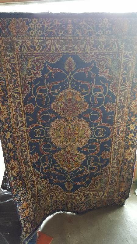 Red & blue light rug 70 x 48