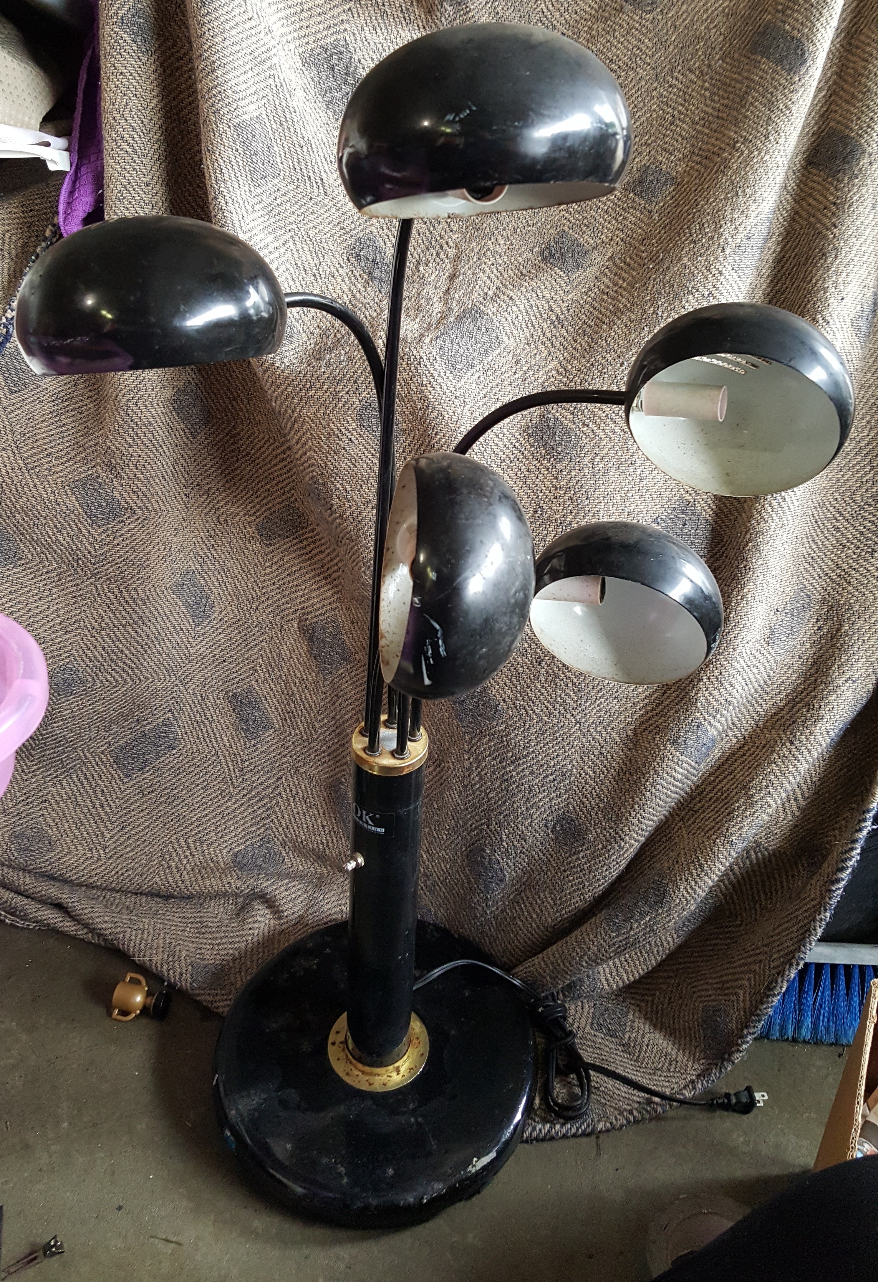 Black metal lamp
