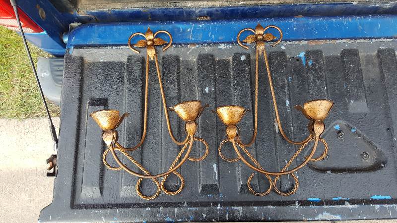 Lot of 2 gold colored metal candle holders