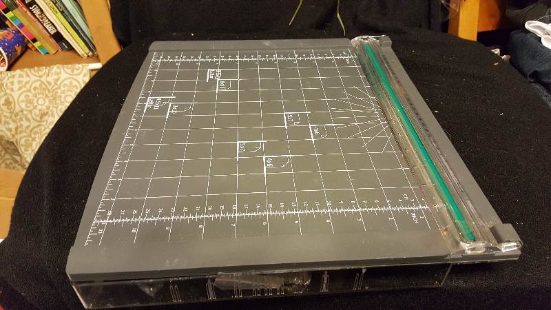 Cutting boardstraight trimmer