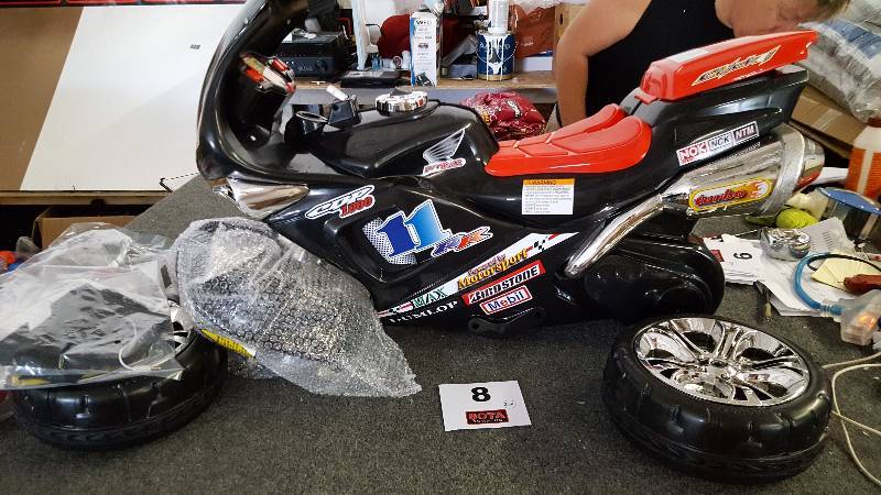 Battery-Powered 3-wheel Racer