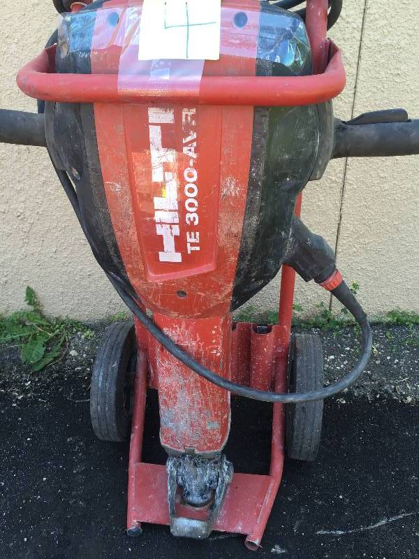lot 4 image: TE 3000-AVR 120-Volt Polygon Breaker Kit used working conditions