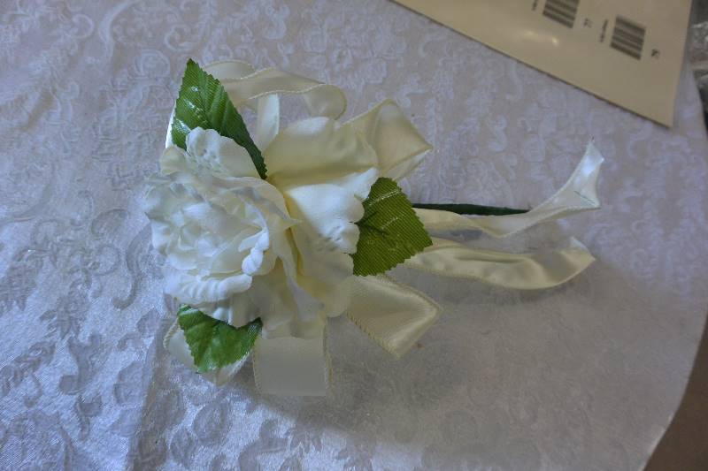 Pew Bows