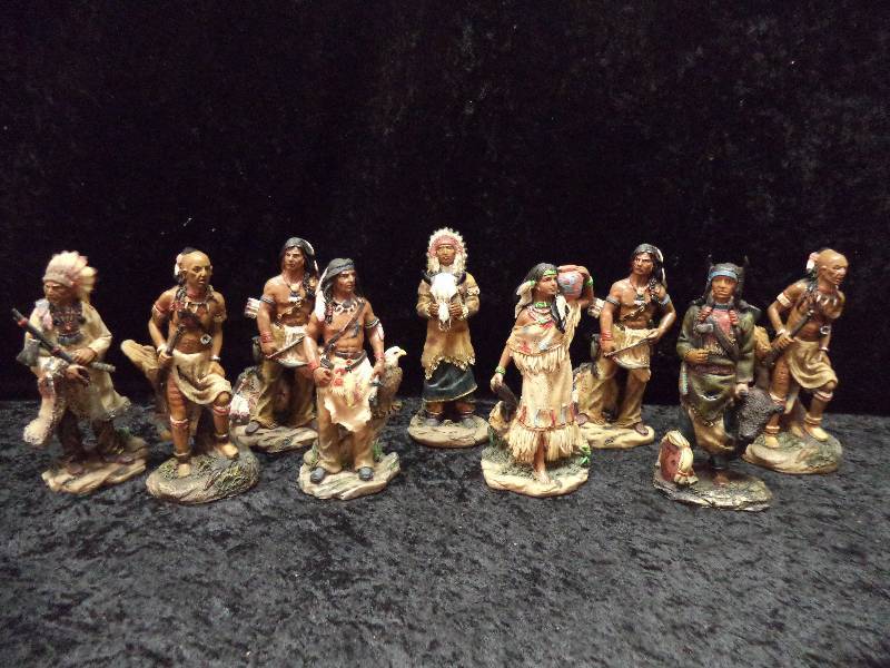 Lot - Natve American Figures, 6, resin