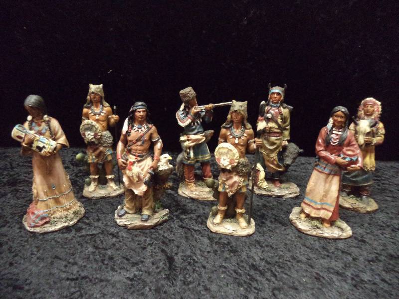 Lot - Natve American Figures, 6, resin