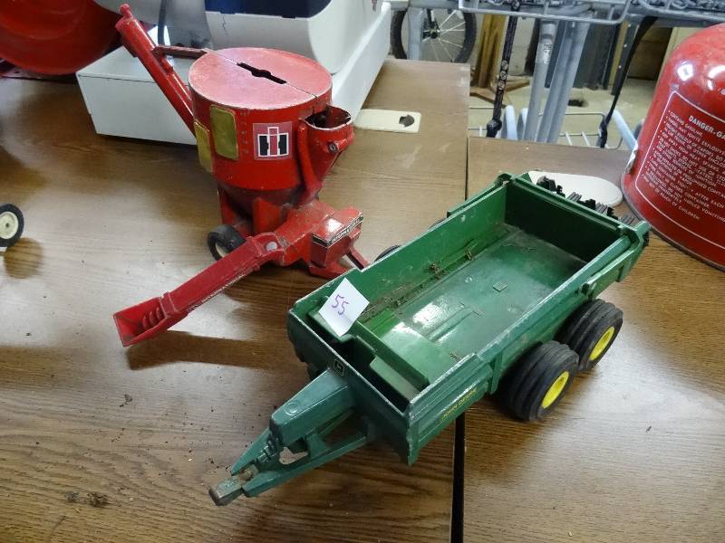 Spreader & Grinder Mixer