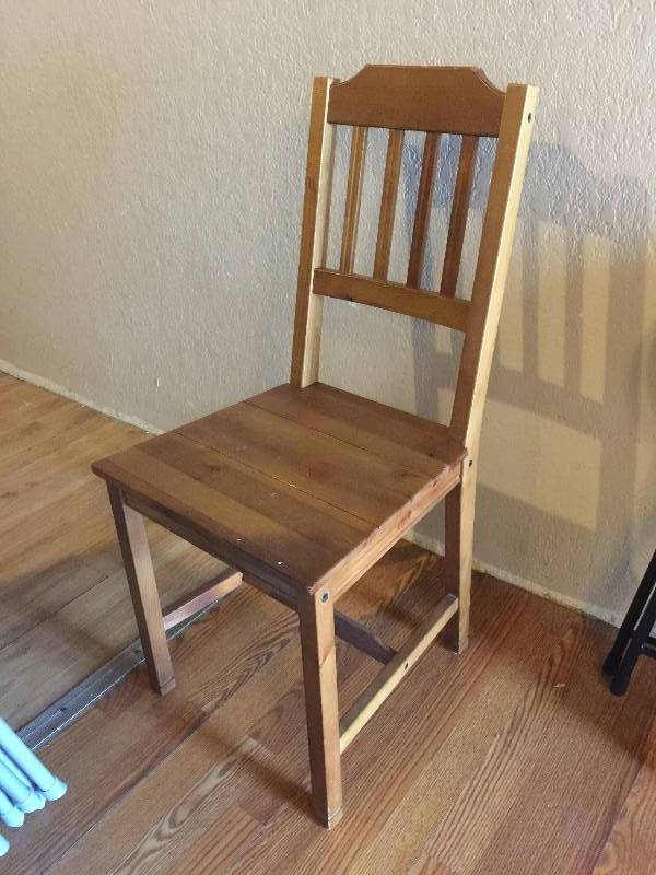 lot 37 image: Wood Chair