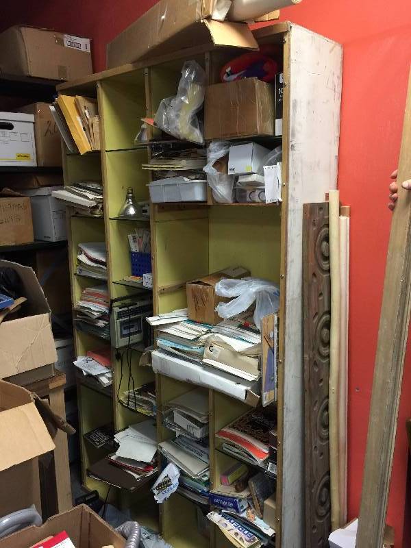lot 49 image: Multiple Shelf Display Case with Glass Shelves (Contents Not Included)
