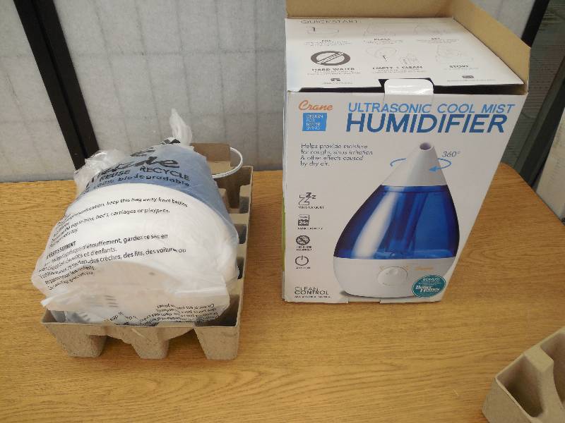 lot 62 image: Crane Drop Shape Ultrasonic Cool Mist Humidifier with 2.3 Gallon output per day