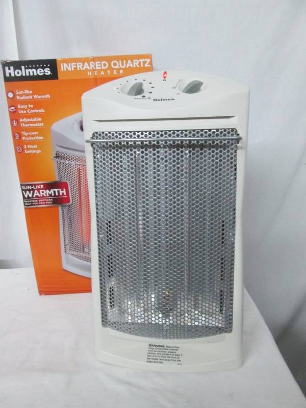 Holmes Quartz Tower Heater with Manual Control